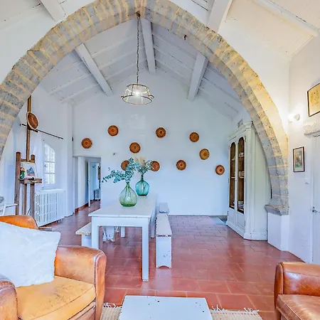 Amazing In Le Rouet With Wifi Holiday home
